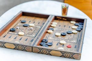 how to play backgammon pdf